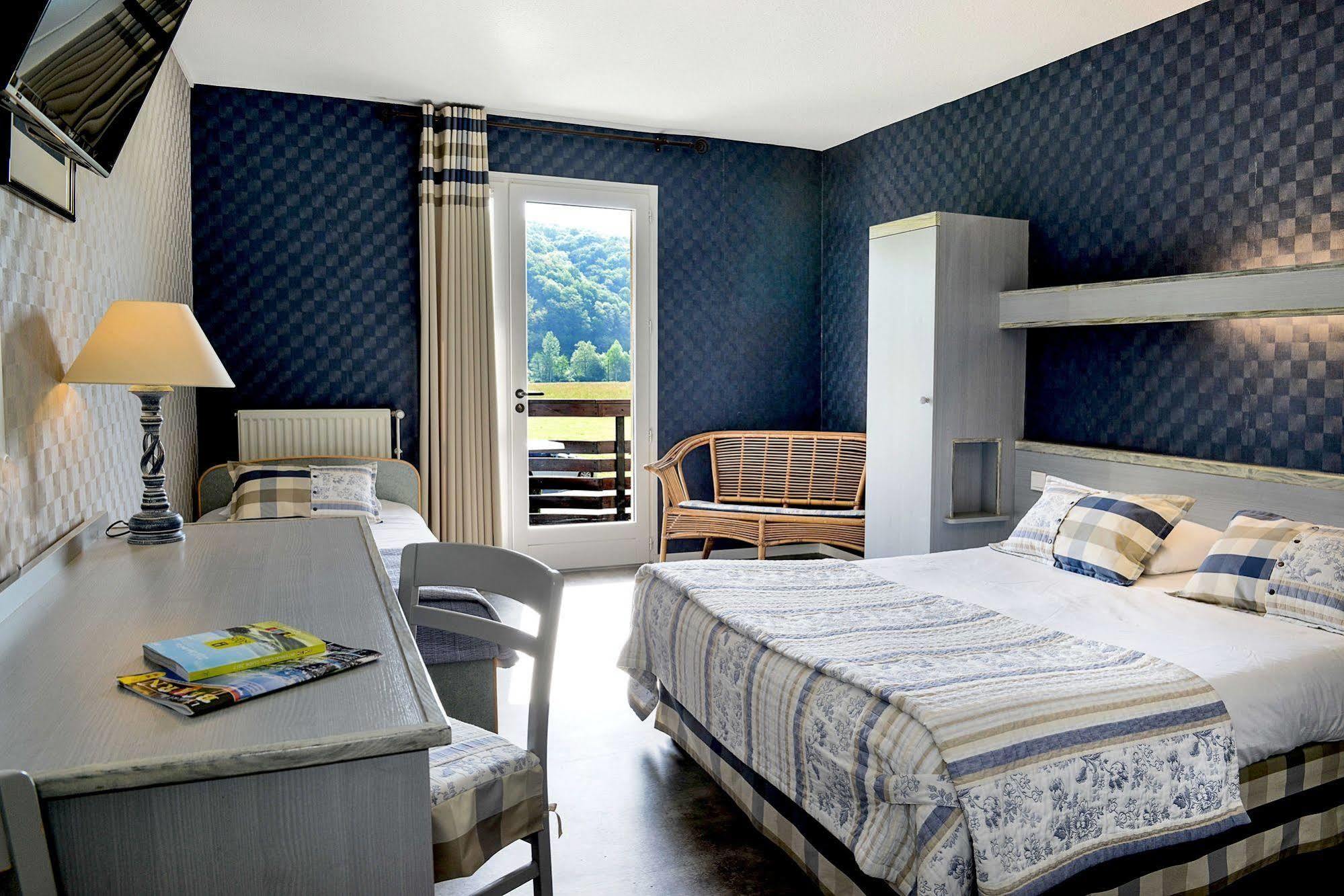 Logis Le Vieux Logis Hotel Lestelle-Bétharram Buitenkant foto